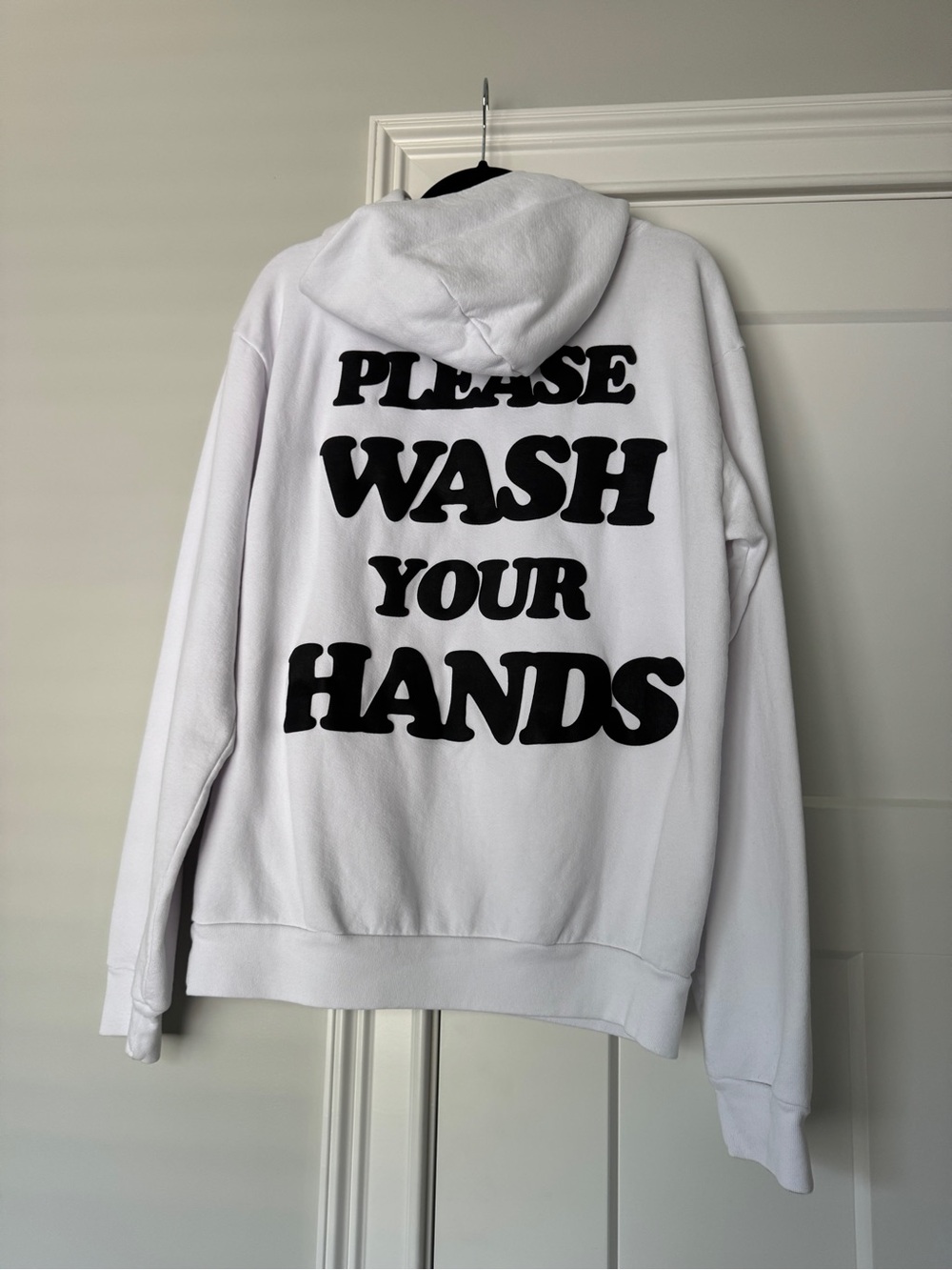 TALENTLESS White Minimal Logo Hoodie
